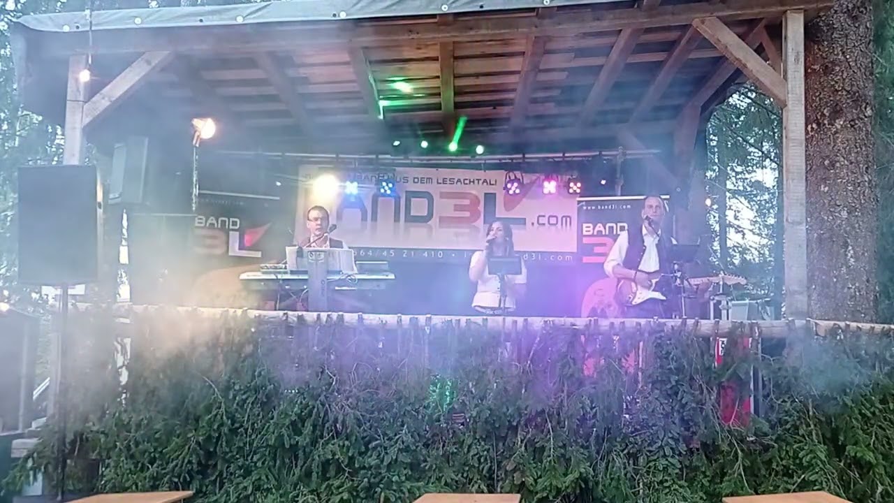 Ein Kompliment Band 3L live (Cover Melissa Naschenweng)