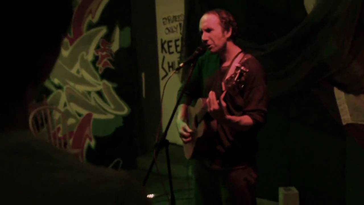 Jake Bellows (Neva Dinova) Plays Astroland