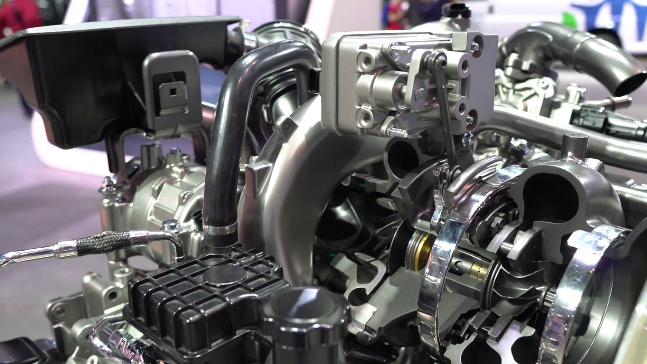 Duramax 6.6L V-8 Turbo-Diesel 2500HD and 3500HD Pickup Truck Engine Chicago Auto Show