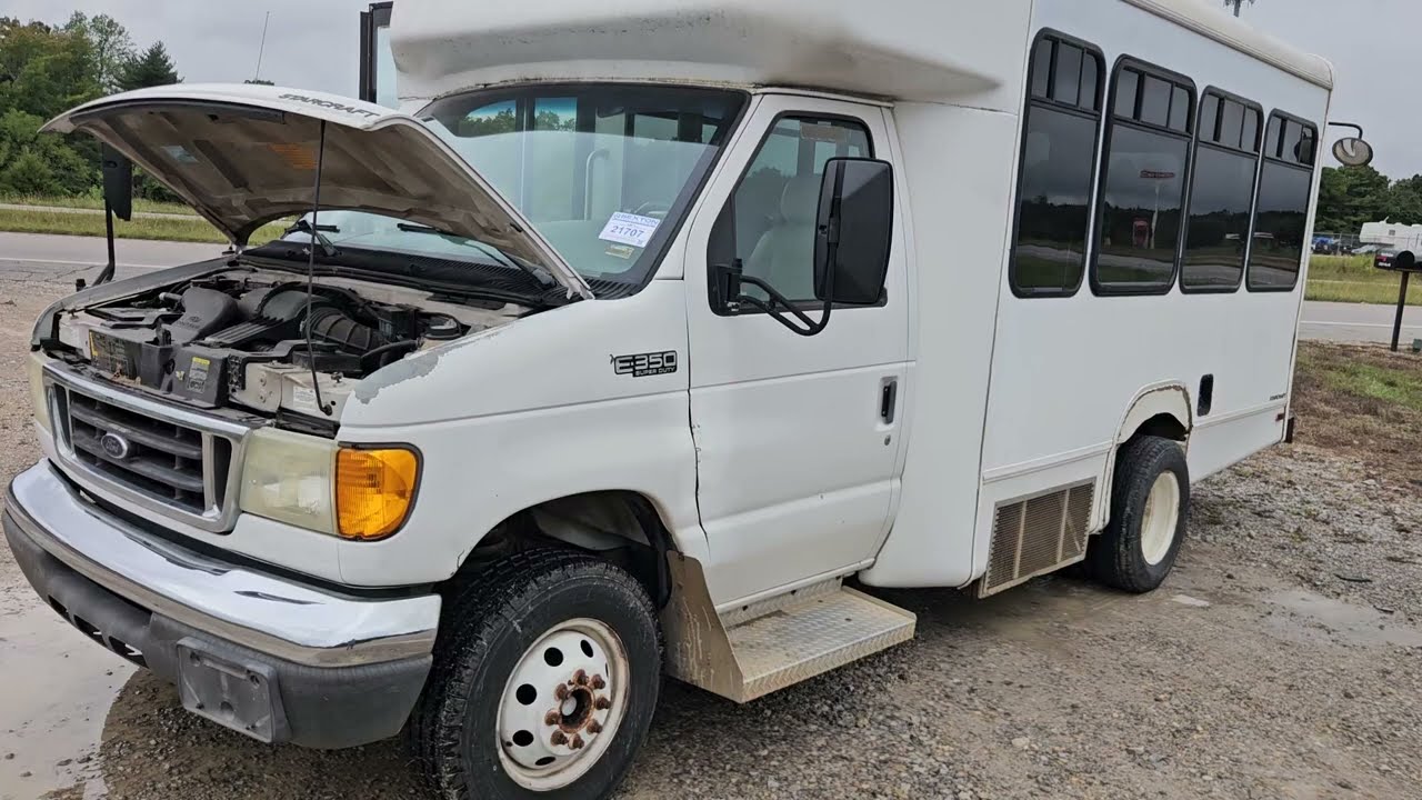 2005 Ford E350 Shuttle Bus | Sexton Auctioneers October 2025 Online Equipment Auction
