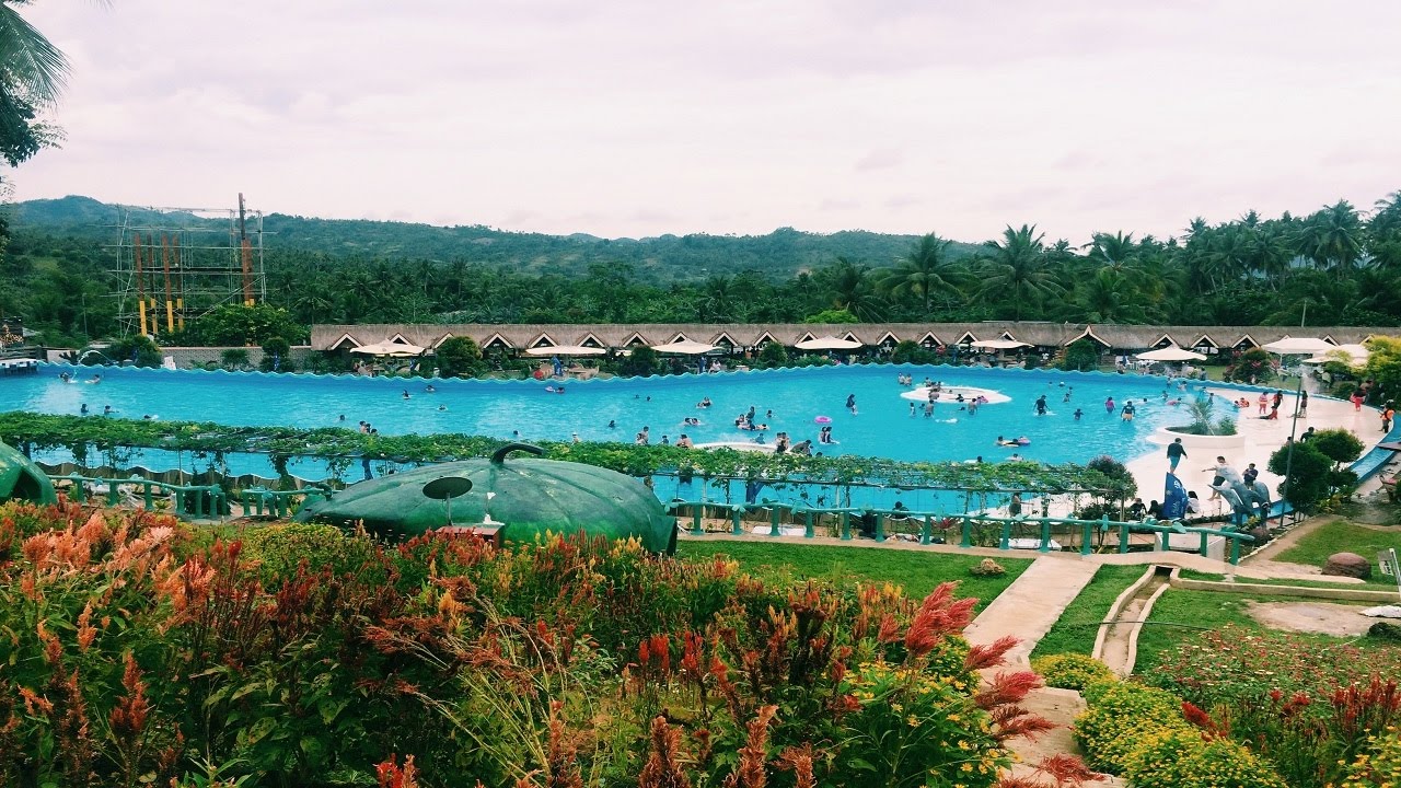 Hidden Valley Mountain Resort Wave Pool, Pinamungajan - Lamac, Cebu