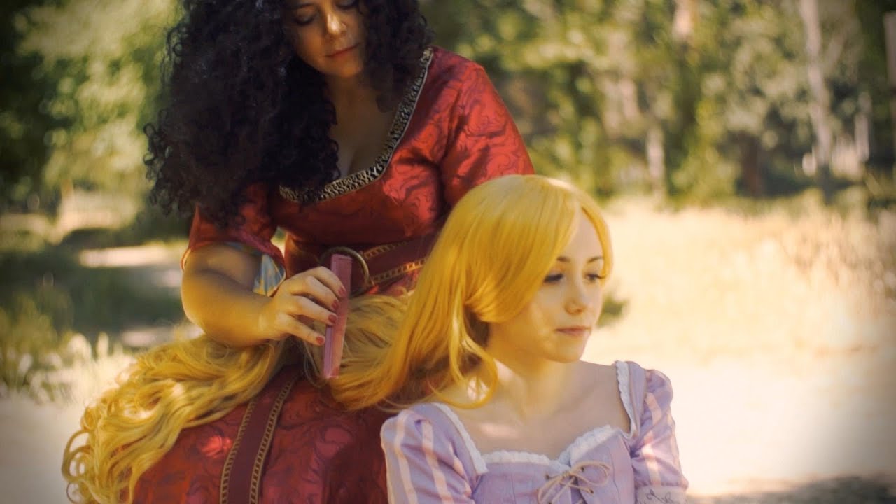 Rapunzel cosplay (Tangled) @ Expomanga 2014, by Cameko Sam