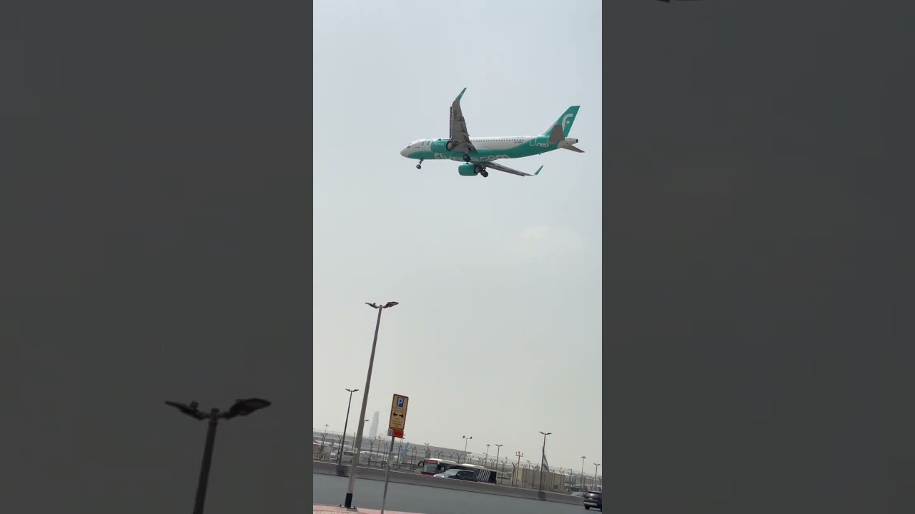 Airbus a380 Emirates landing all airplanes landing Dubai