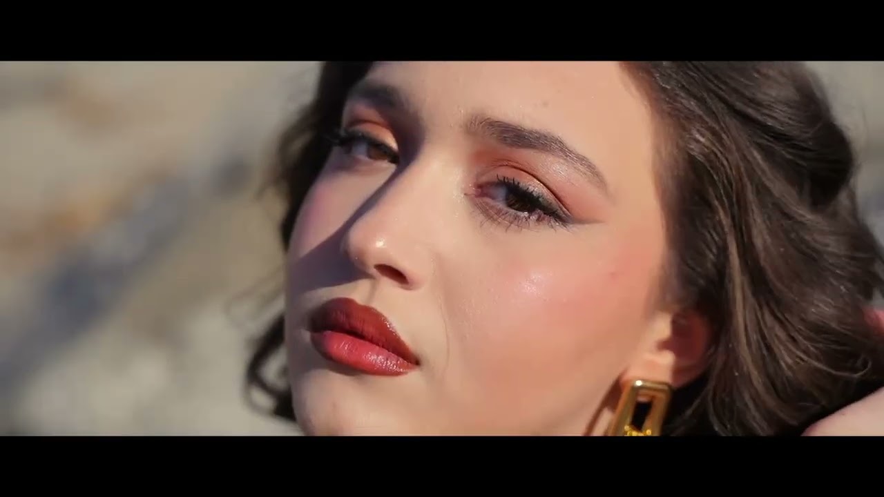 Laura Trailer PRE 18ESIMO