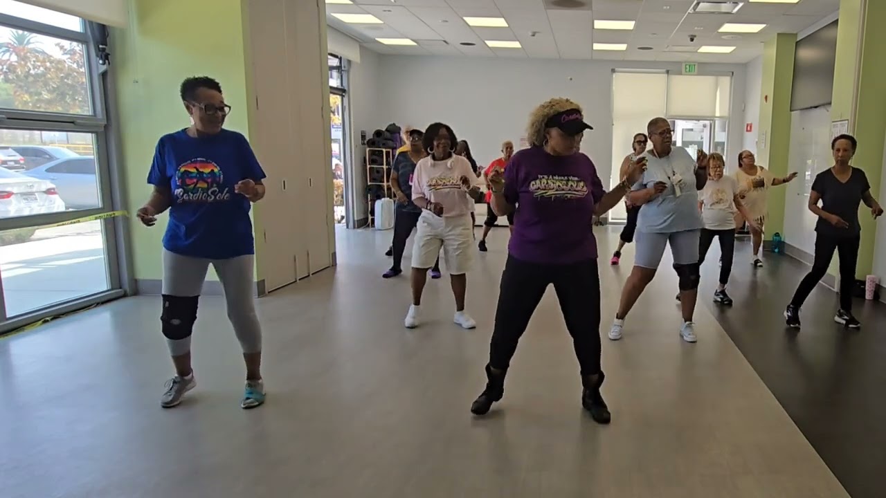 YNL Sway line dance 