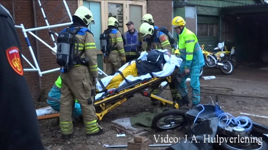 20-02-2016 Brandweerwedstrijd in het centrum van Barneveld.