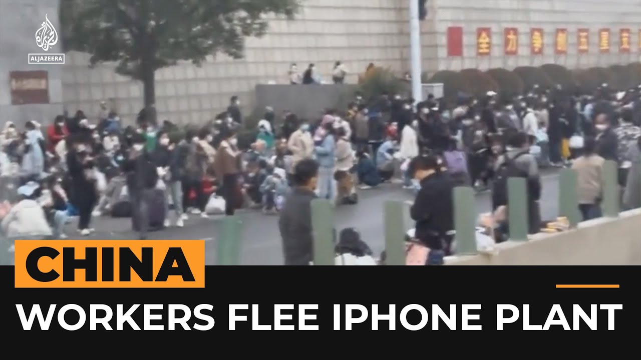 Workers escape COVID lockdown at iPhone factory in China | Al Jazeera Newsfeed