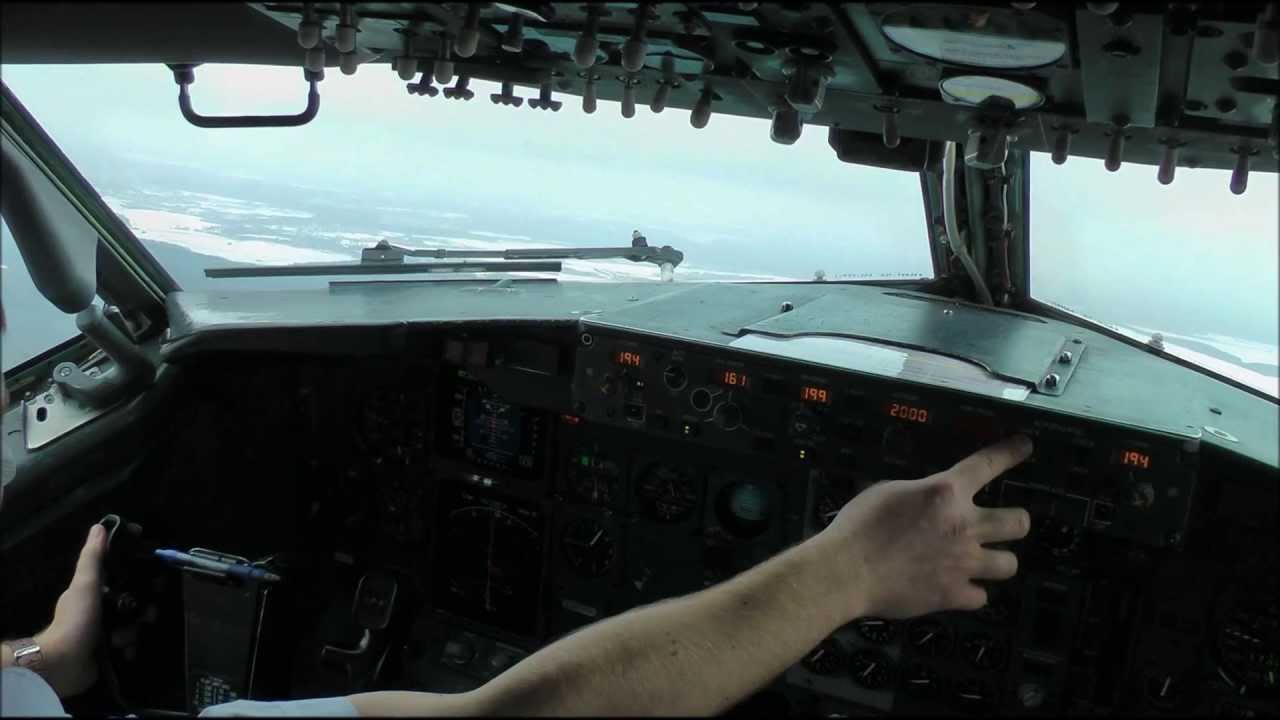A PILOT's EYE-Boeing 737-500,Startup,Taxi and TAKE OFF