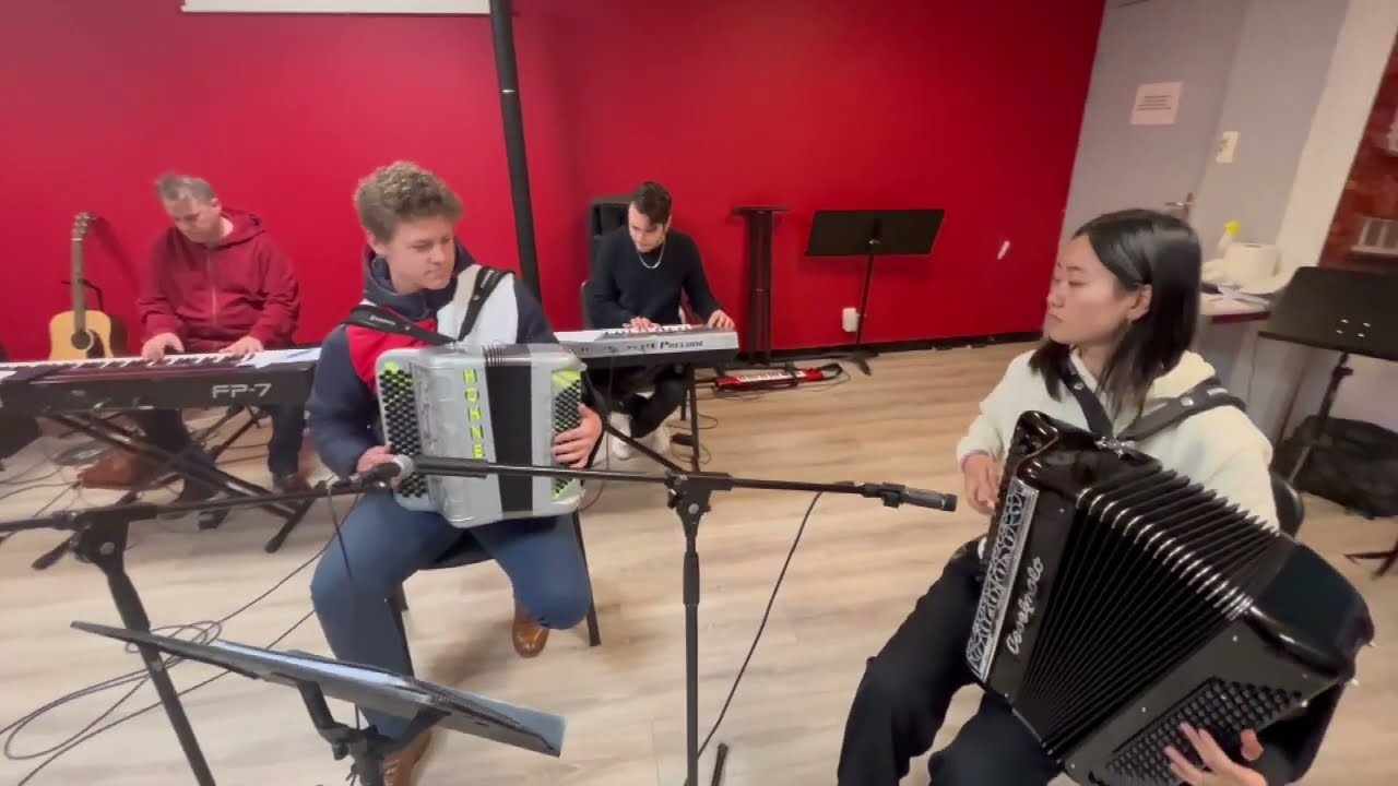 BOSSA DORADO - élèves et profs CNIMA