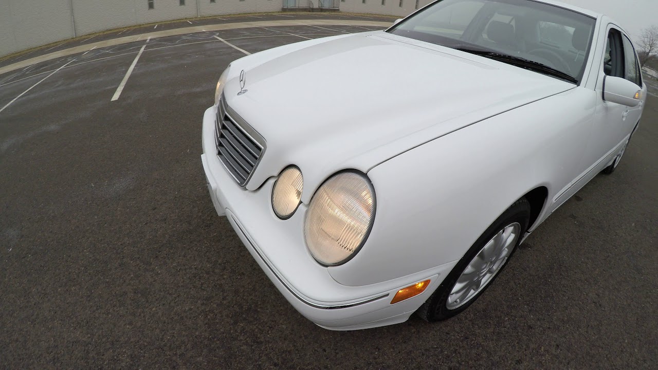 Обзор 4K Mercedes E320 2001 года. Виртуальный тест-драйв и осмотр.