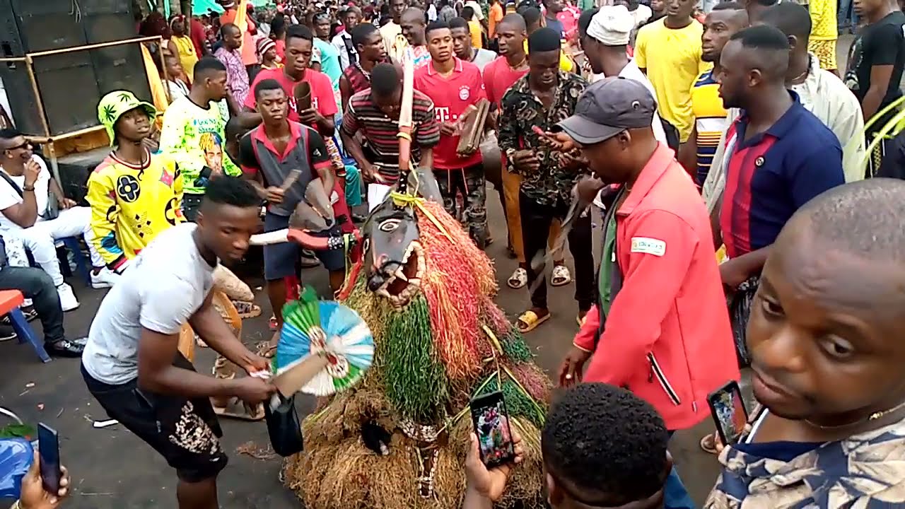 Masquerades chasing: Burial Rite to Late Chief Augustine Onuora (Okeazu Mbaogu Kingdom