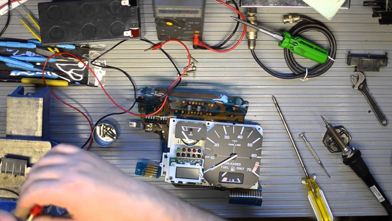 005 - VW Instrument Cluster Clock Replacement (including time mode change)