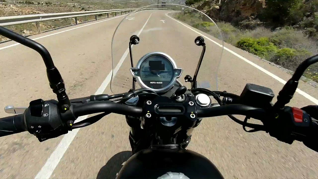 (2) Moto Guzzi V7 Stone. Vídeo prueba (2ª parte)