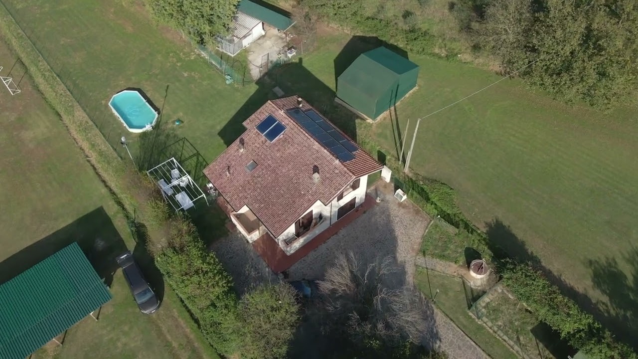 Galleno - Casa indipendente con 12.000 mq di terreno