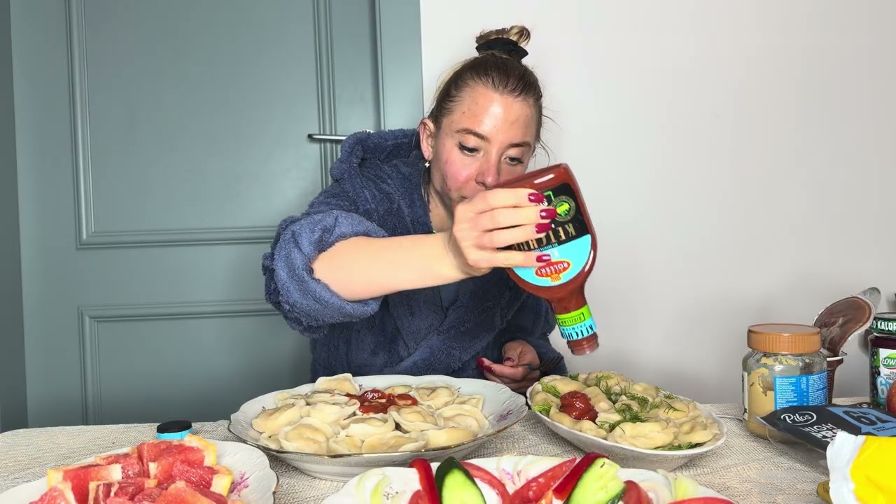 ⚠️MUKBANG🥟PROSZĘ POLICZYĆ ILE ZJADŁAM 