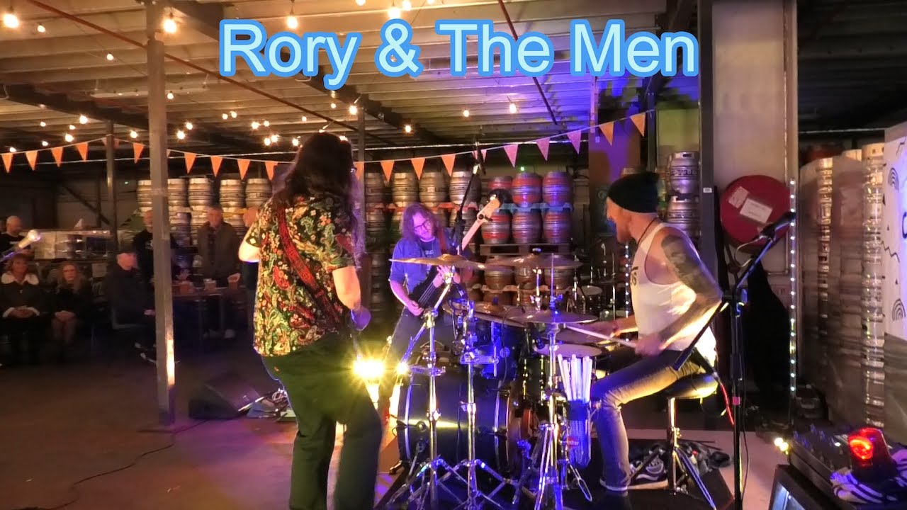 Rory and The Men ft. Sam Wood & Michael - Amity Brew Co. Bradford. (Sons of Robin in photos 🎶🎵)