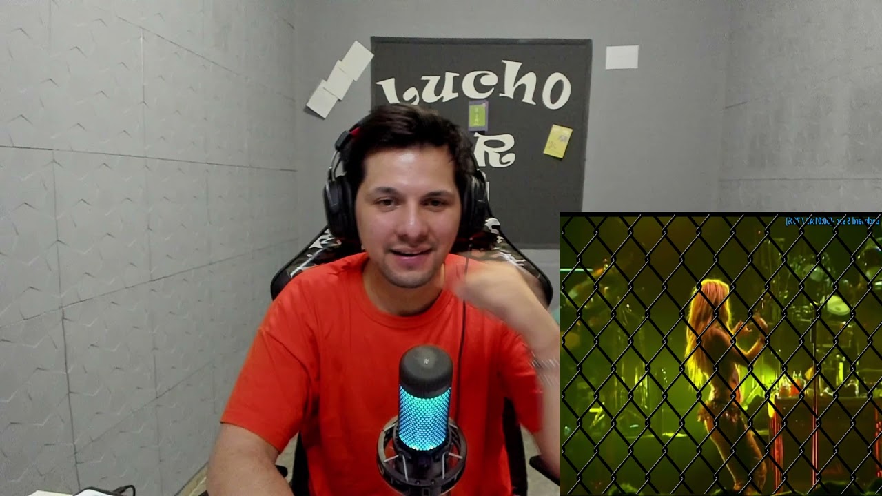 Reaccion a Shakira   Ojos Así Live at Roseland Ballroom, New York, 2001