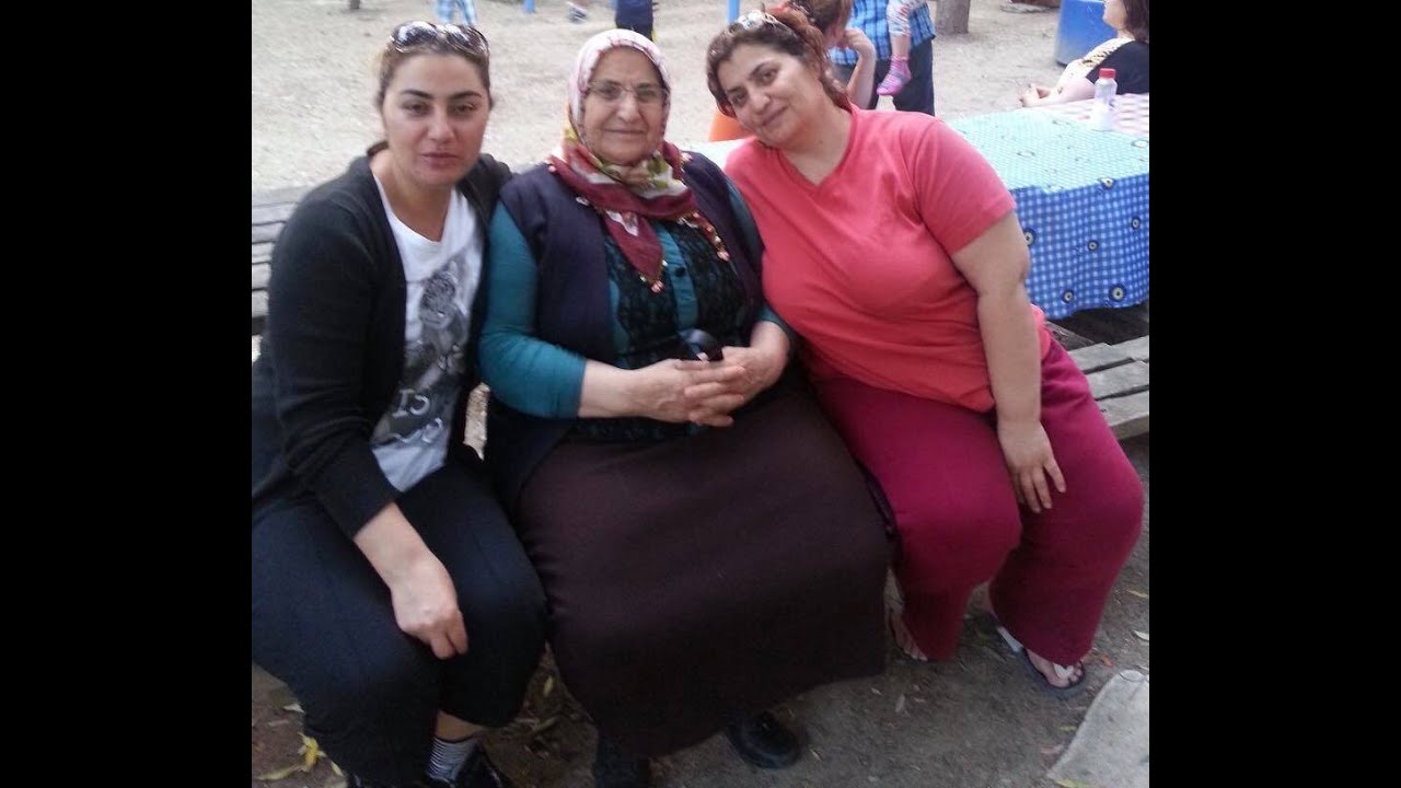 Zehra Şahin  (Uyut Beni Göğsünde Ağıtlarınla Anne)