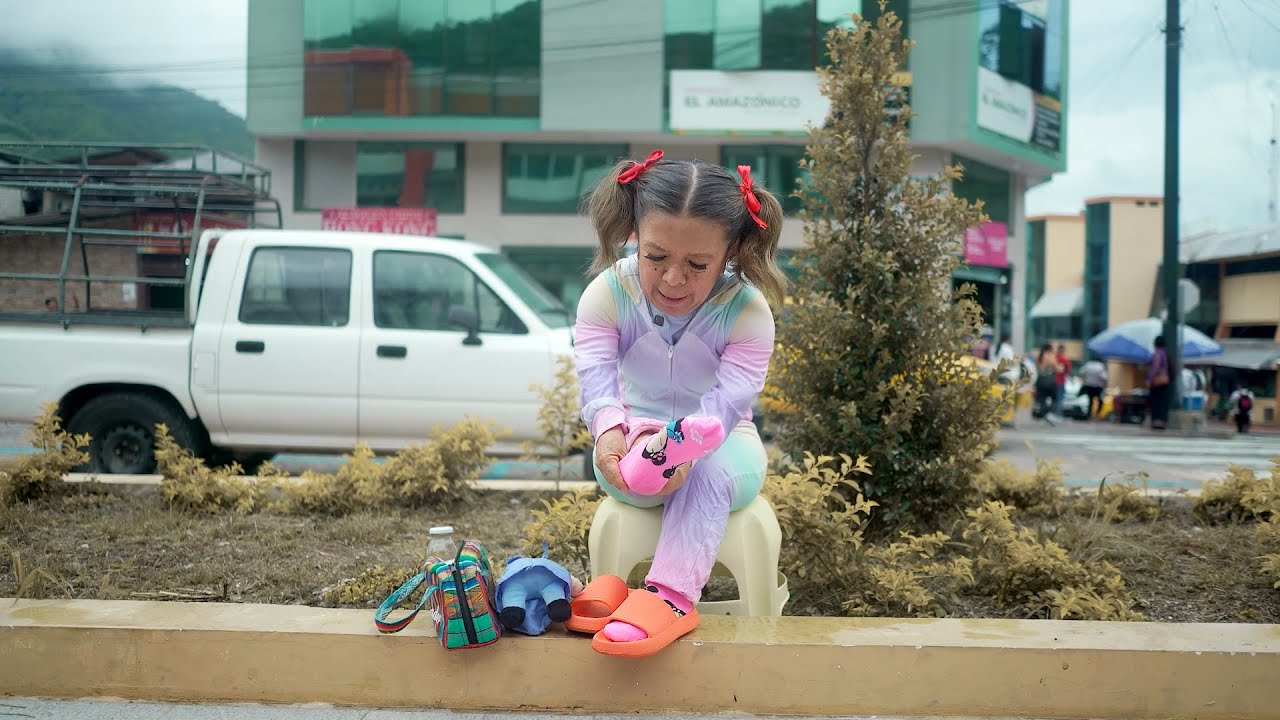 Se hizo pasar por una niña para quietarle el dinero a la gente