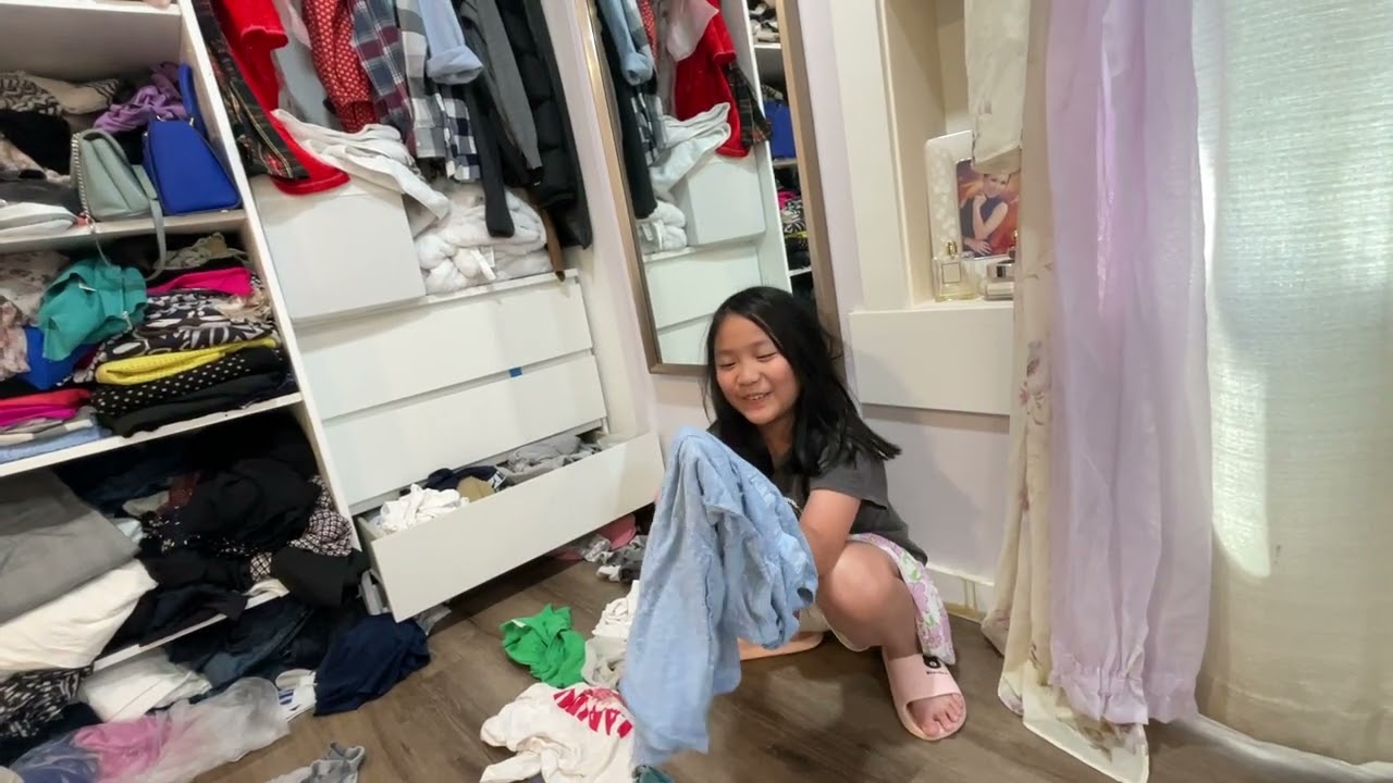 ANNIE QUACH XEP QUAN AO CHO BA