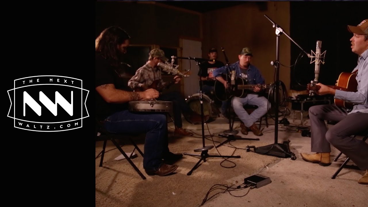 Mike and the Moonpies | Don't It Make You Wanna Dance