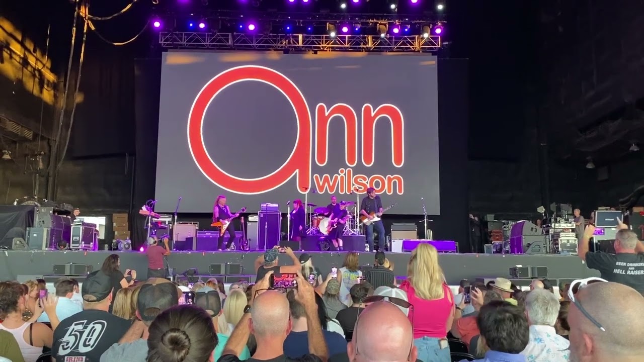 Ann Wilson Barracuda live at Dos Equis Pavilion 9/24/22 Tom Bukovac