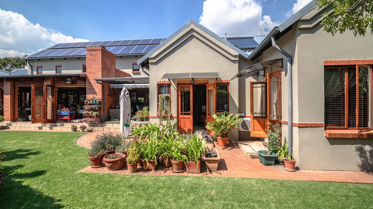 4 Bedroom For Sale - Midstream Estate