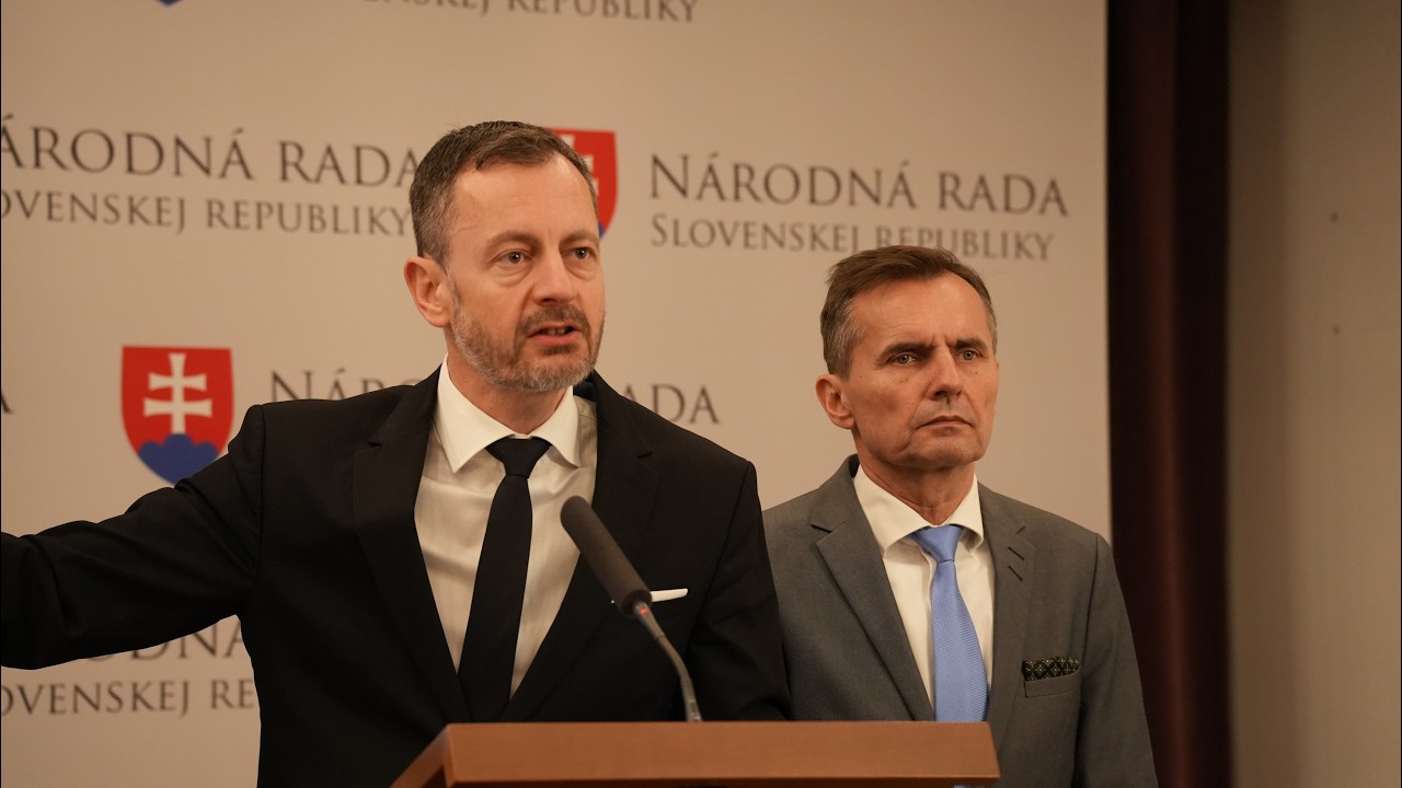 Live: Ekonomika upadá a vláda mlčí.