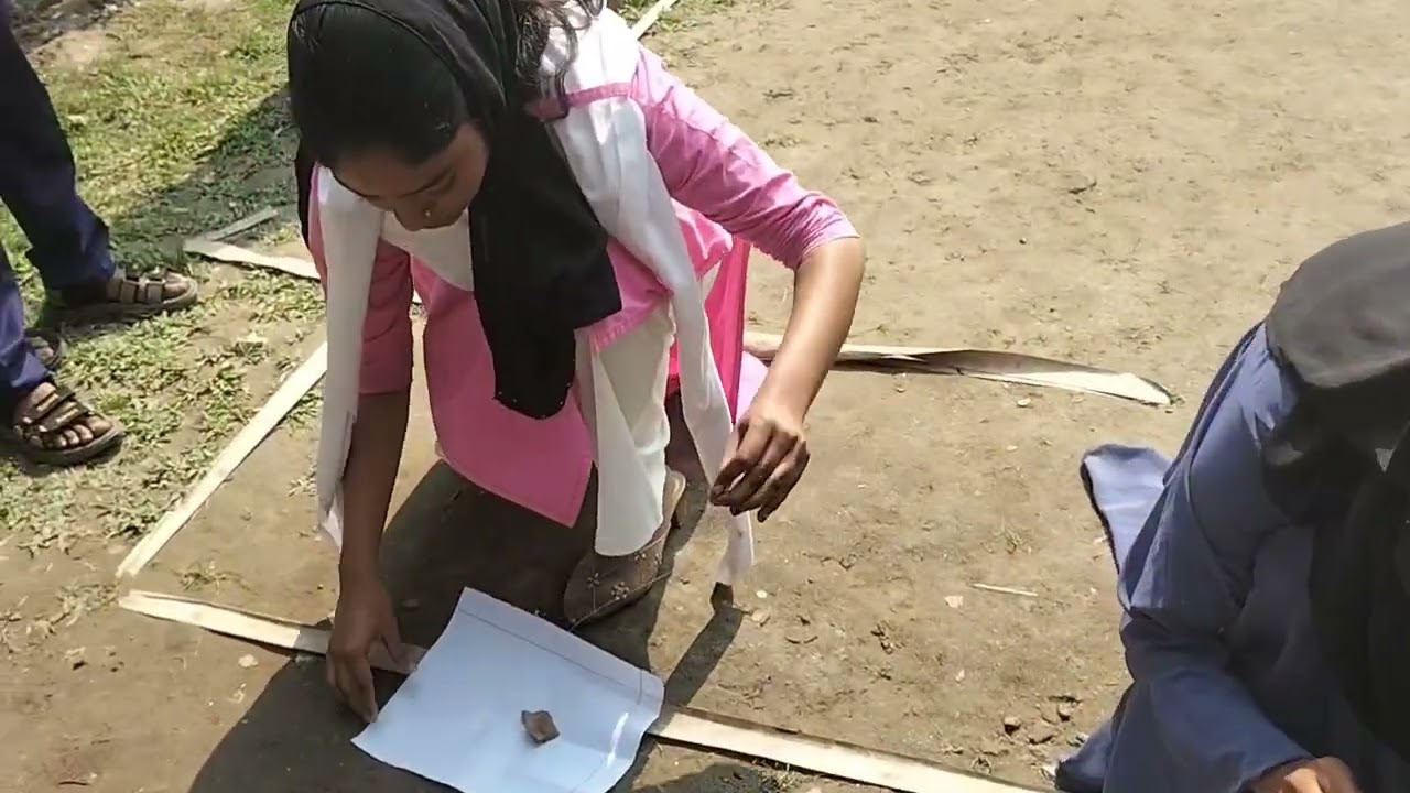 ব্যাংঙ্গের লাফ ও সুঁই সুতা গাঁথার অনুশীলন