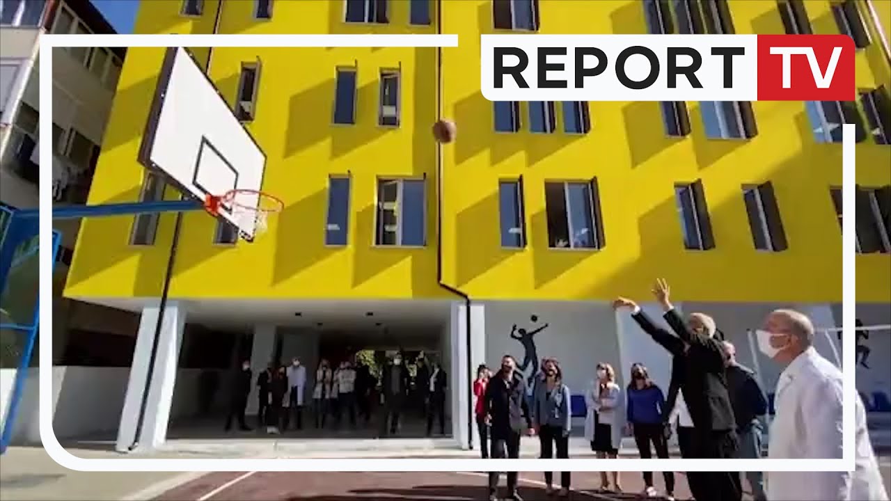 Report TV - Rama sfidon mësuesen/ Bën kosh tek shkolla e re 'Shaqe Mazreku' në Durrës