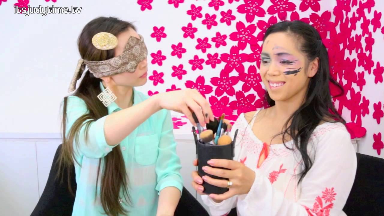 Blind Folded Makeup Challenge- ItsJudyTime & SasakiAsahi
