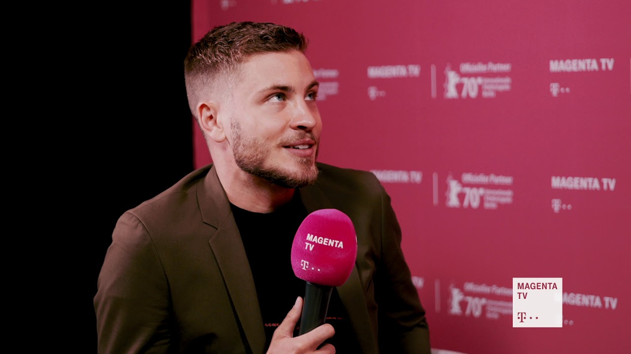 Jannik Schümann @ 70. Berlinale bei MagentaTV