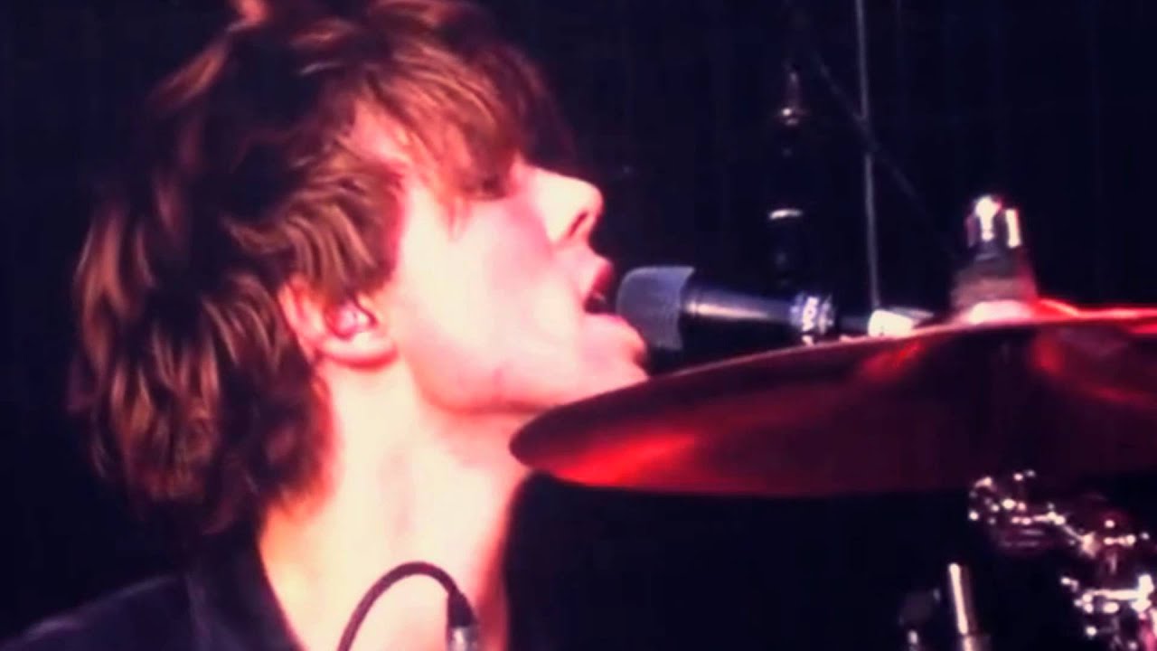 Ashton Irwin◄ Change