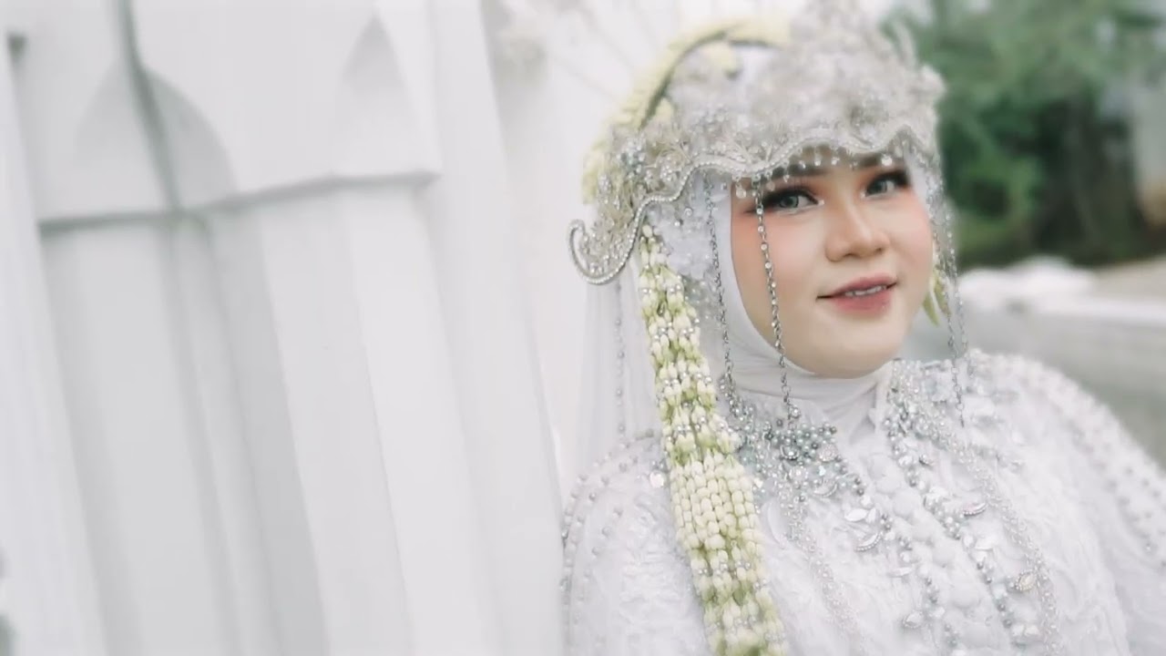 Cinematic Wedding Lisniana & Heri | Sony a 6500 TTArtisan 25mm | Masjid Ramlie Musofa