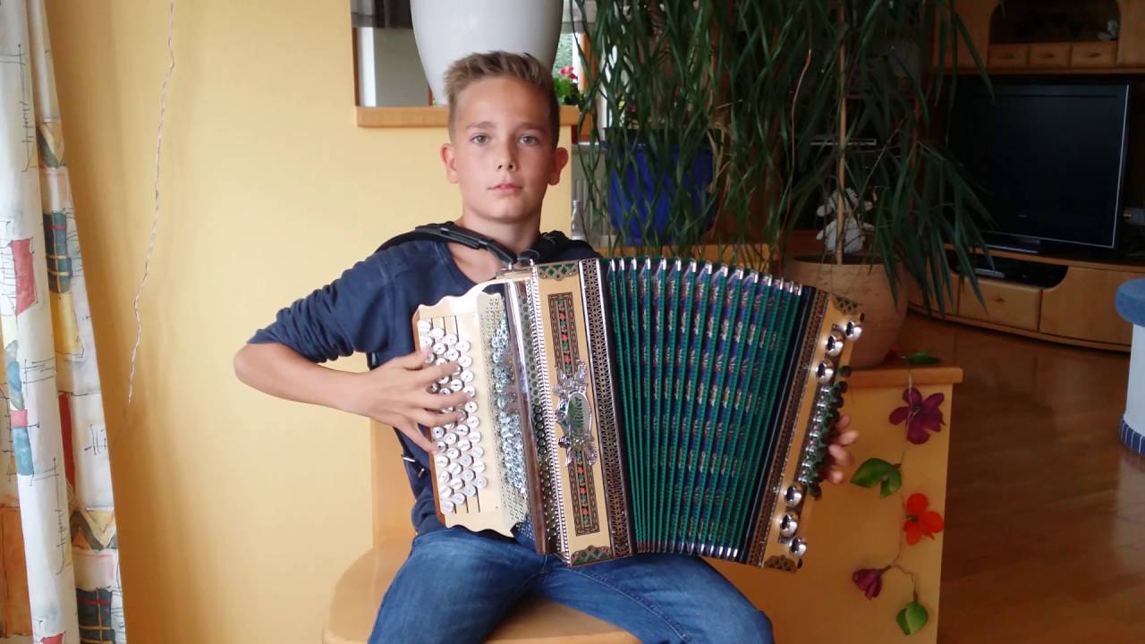 He Slavko spiel uns eins