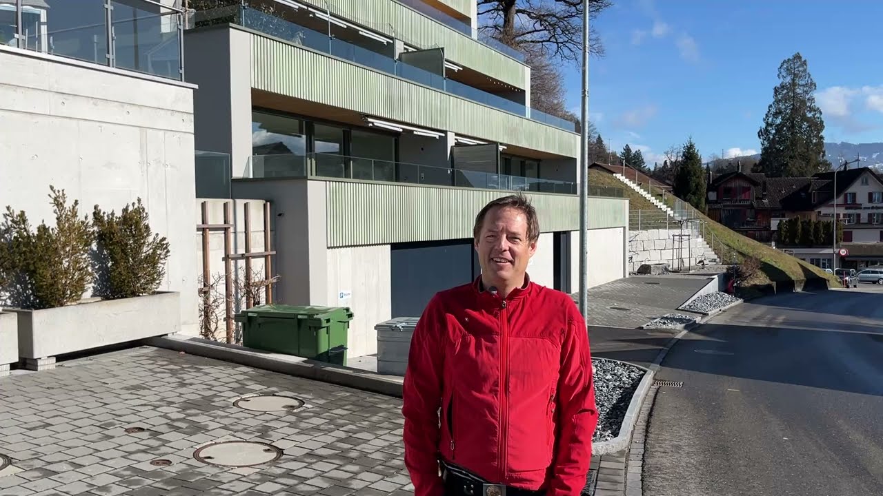 Eschenbach SG: Teil XIII  Ohne korrekte Einfahrt, keine Fussgängererschliessung, Horrorspielplatz