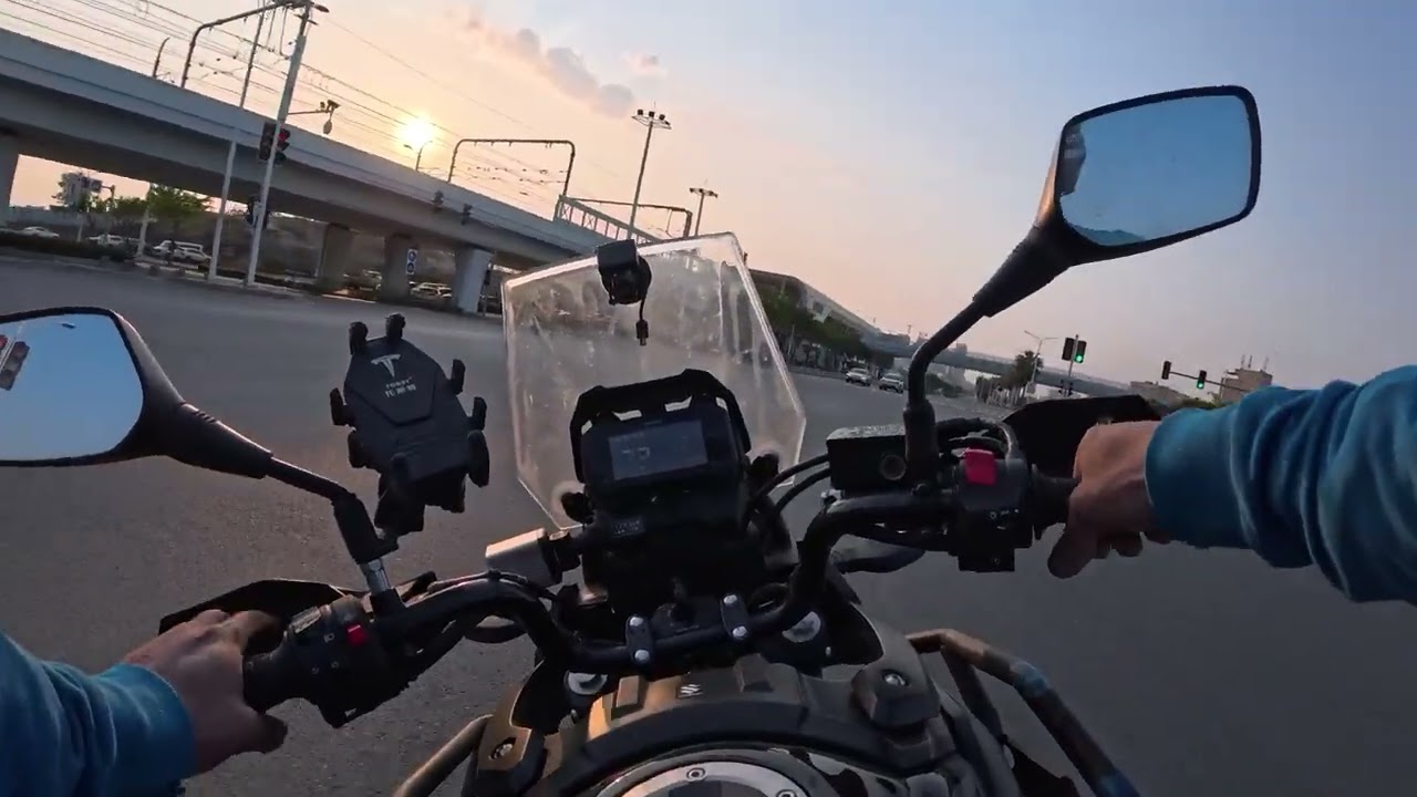 Off work,Ride motorcycle go back home(March 18,2026,in the afternoon)