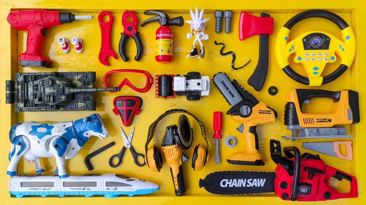 Collection of Repair Tools, Elektrik Drill, Electric Saw, Hammer With Wriench,Pliers,Hacksaw
