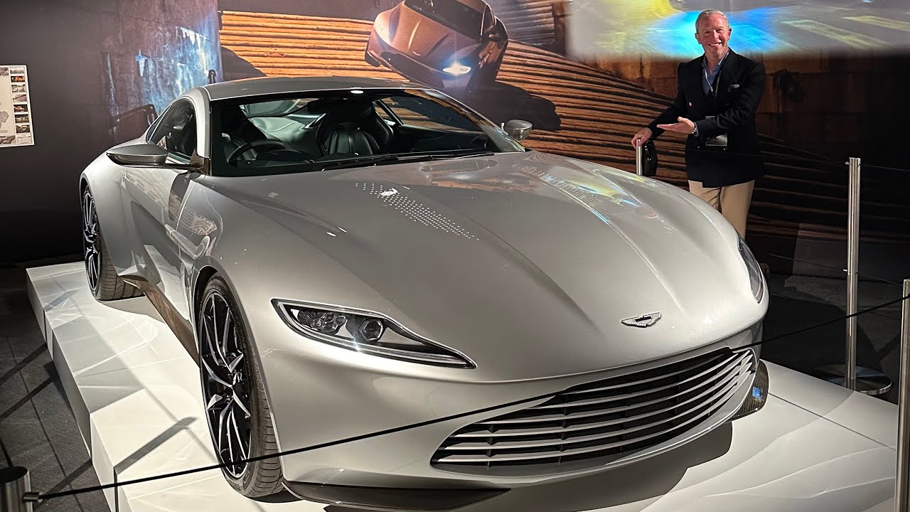 The Cars, Gadgets and Props of James Bond | 007 in Chicago!