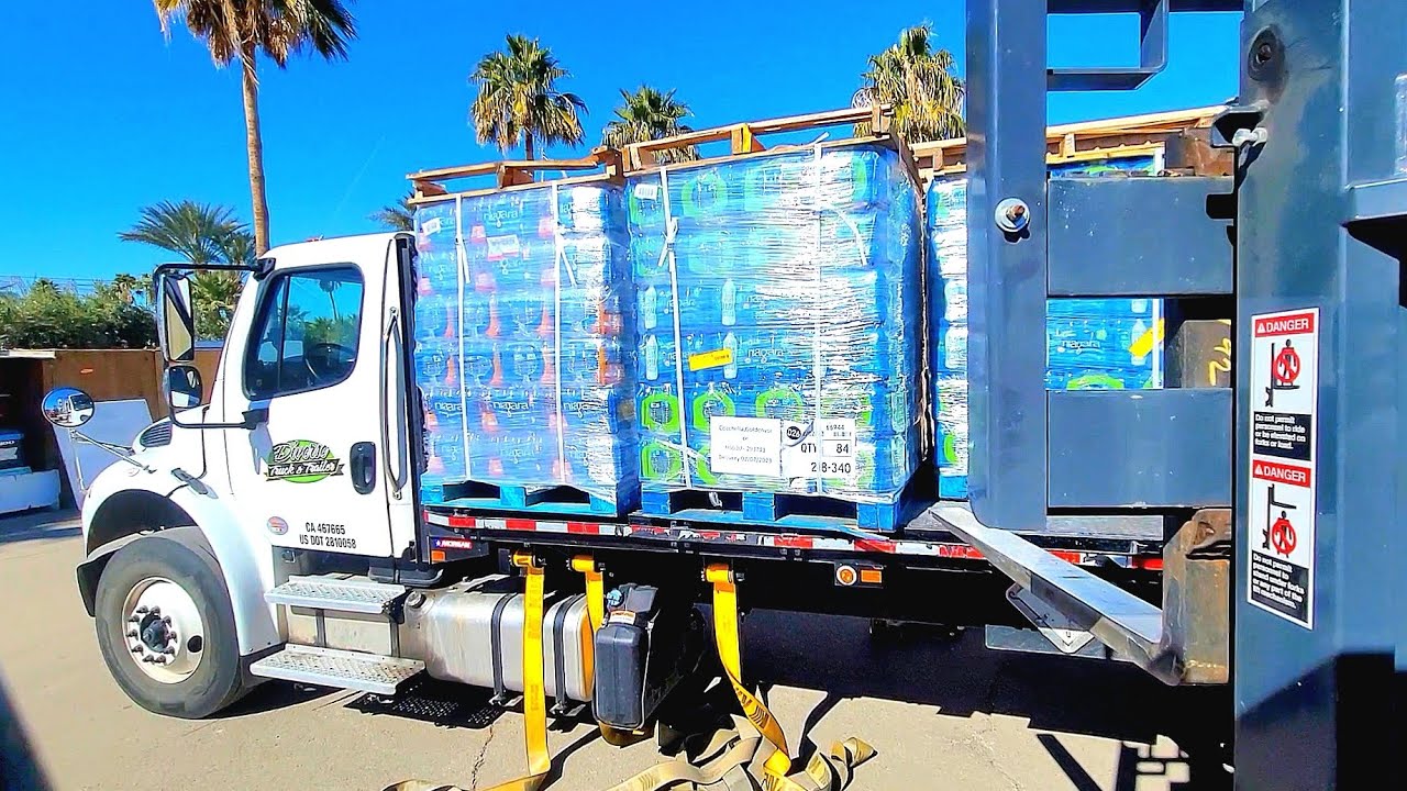 MY LEAST FAVORITE ITEM TO TRANSPORT.  BOTTLE WATER PALLETS ⚠️ #moffetttraining