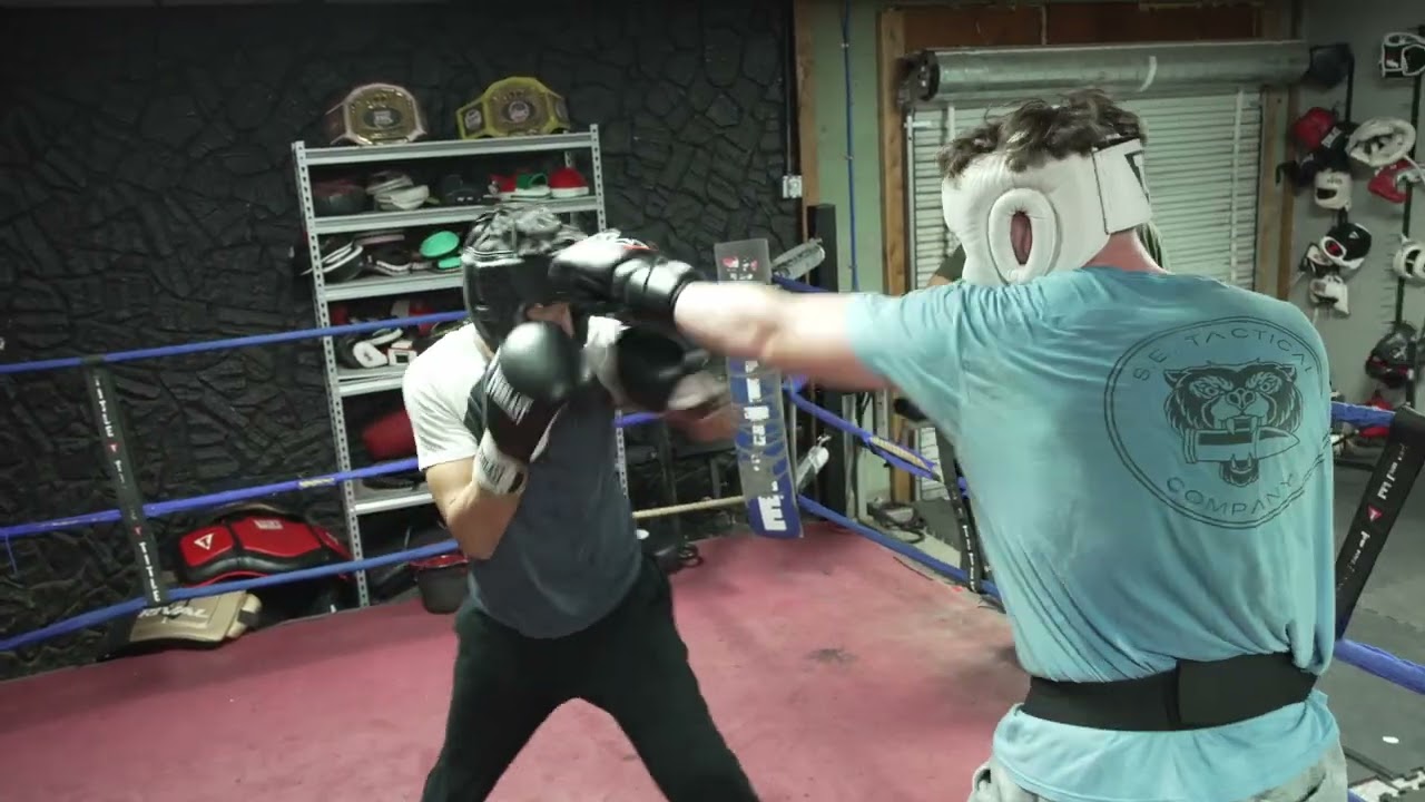 Flaco Ramirez boxing