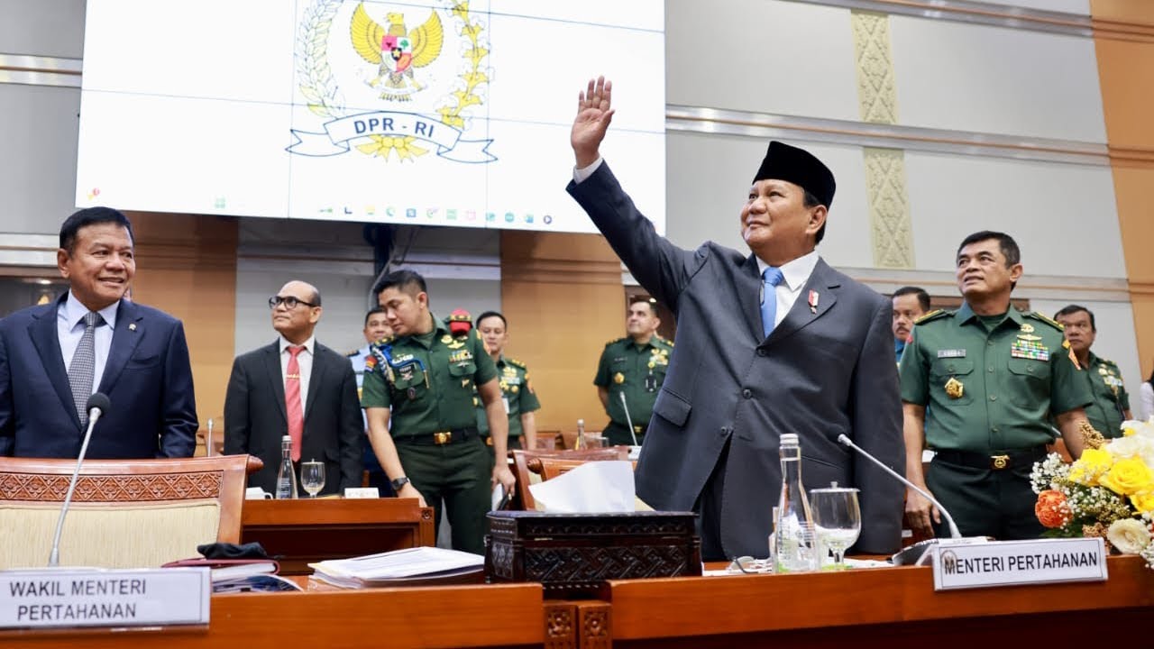Momen Menhan Prabowo Hadiri Raker Dengan Komisi I DPR RI