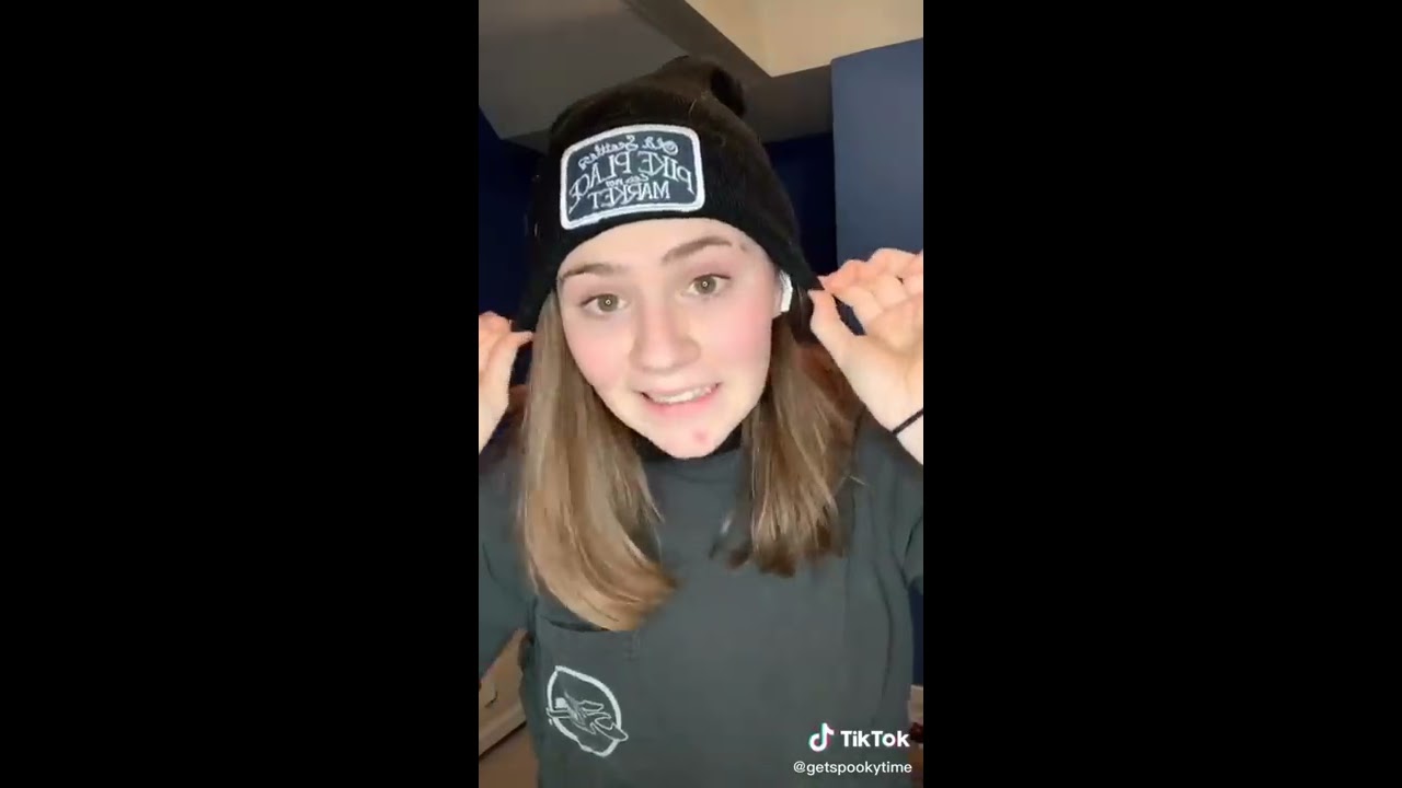 more lesbian tiktoks to survive this queerantine