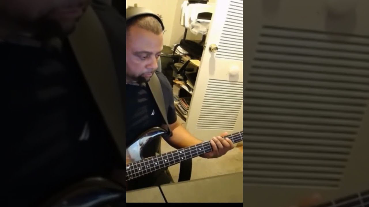 Unleash Your Band's Potential with a Simple Bass Line! #shorts