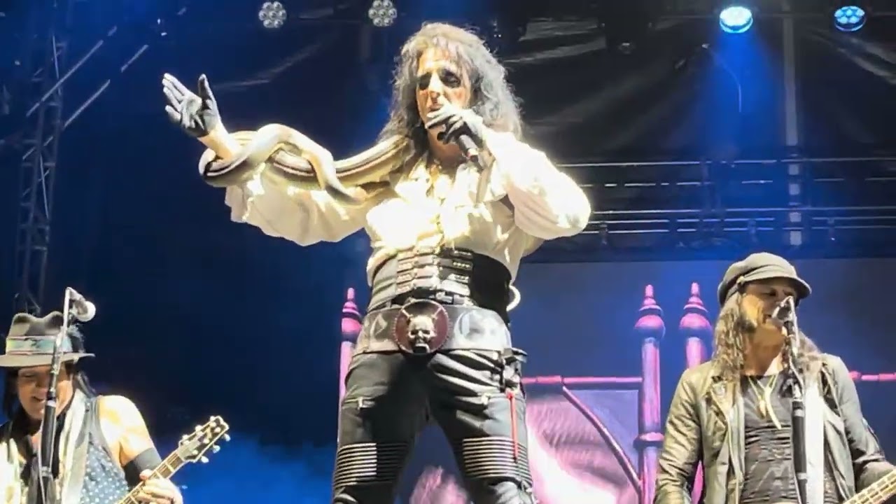 Alice Cooper - Snakebite (Live @ The Pandemonium Festival Caribbean Gardens, Scoresby - 20/04/2024