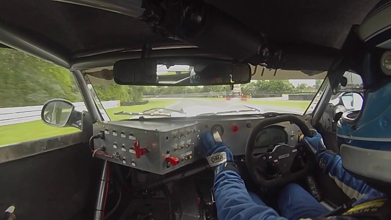 AMOC - Morgan Aero 8GT - Tom Andrew