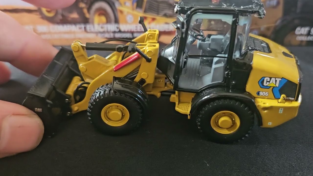 Diecast Masters 906 Review