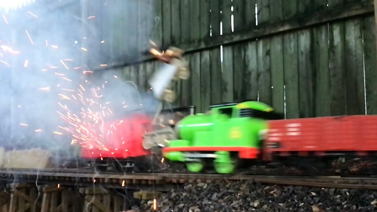 THOMAS AND FRIENDS, PERCY CRASHES THEN EXPLODES!!!