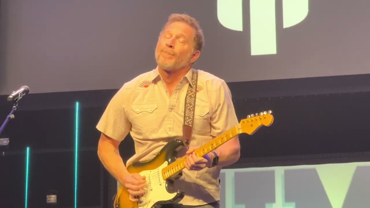 Tim Hawkins: Pretty Pink Tractor - Live (Eden Prairie, MN - 3/25/23)