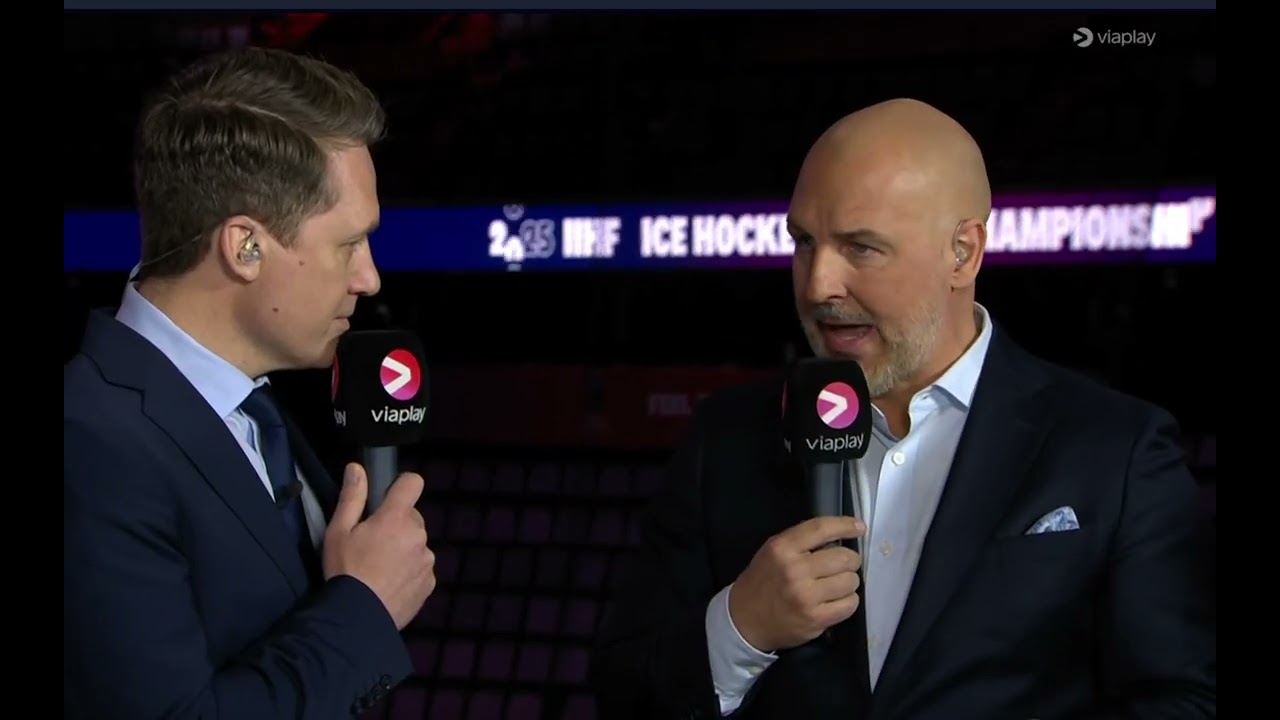 Sam Hallam blir pressad i Viaplay-studion